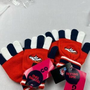 NWT FOCO nfl theme gloves set of two